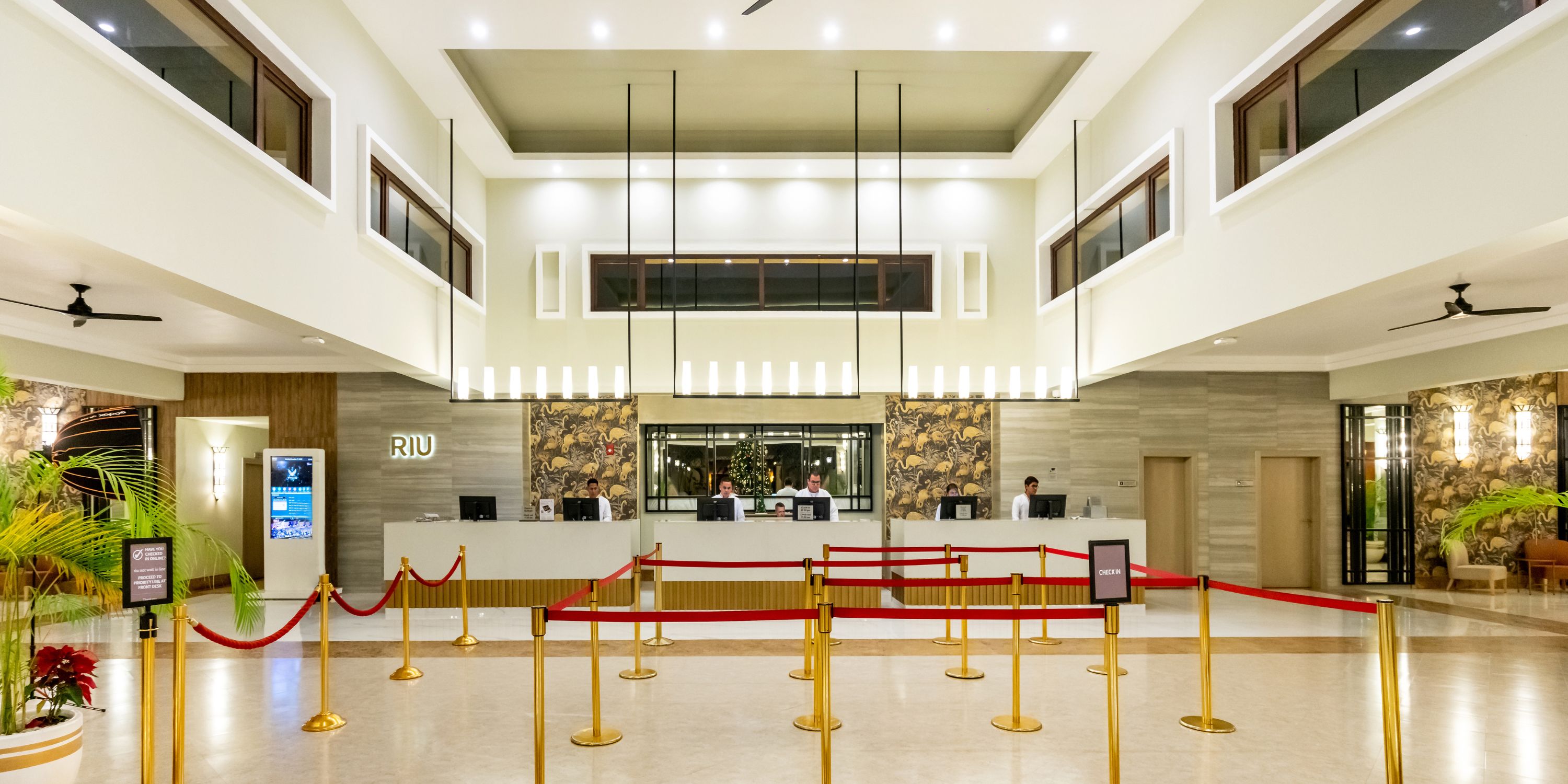 Riu Santa Fe Lobby